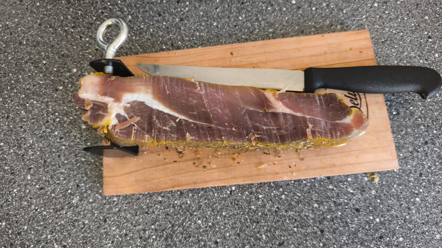 Ensalada de verduras colorida con ingredientes frescos